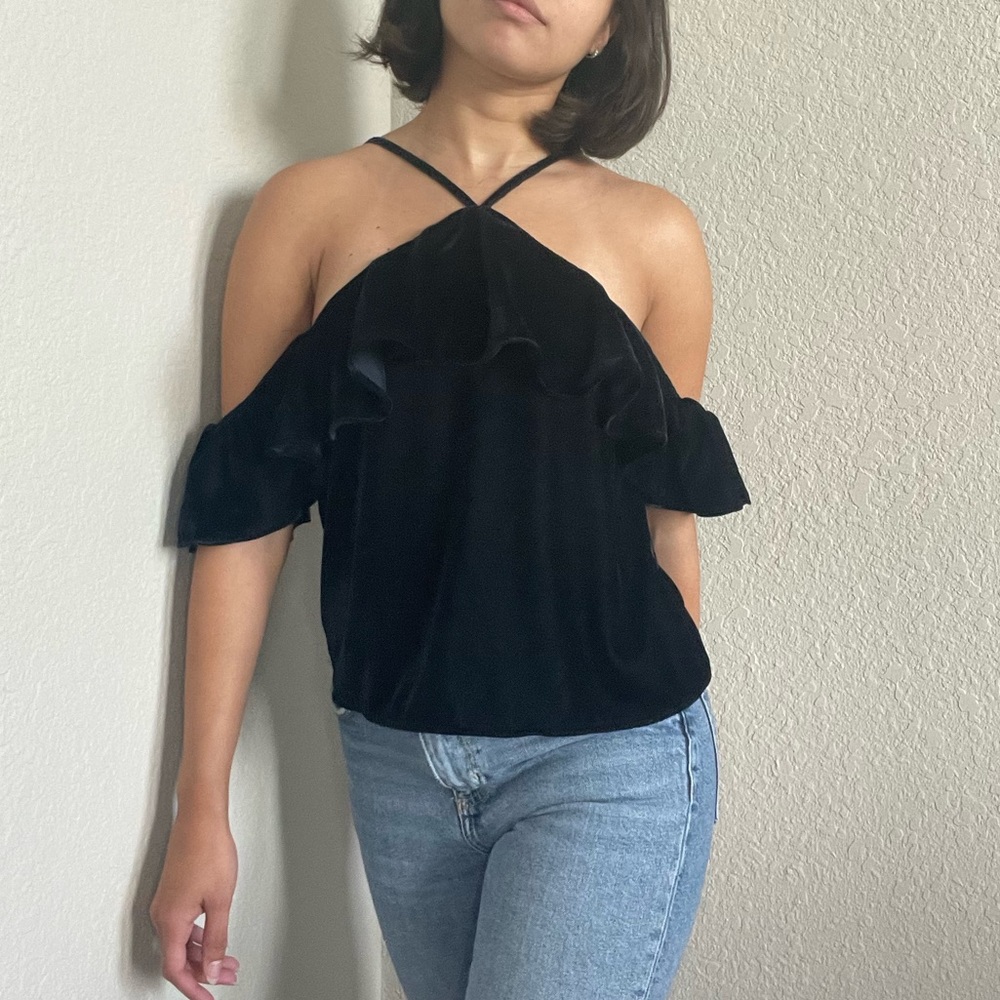 Aeropostale Womens Off The Shoulder Velour Tank